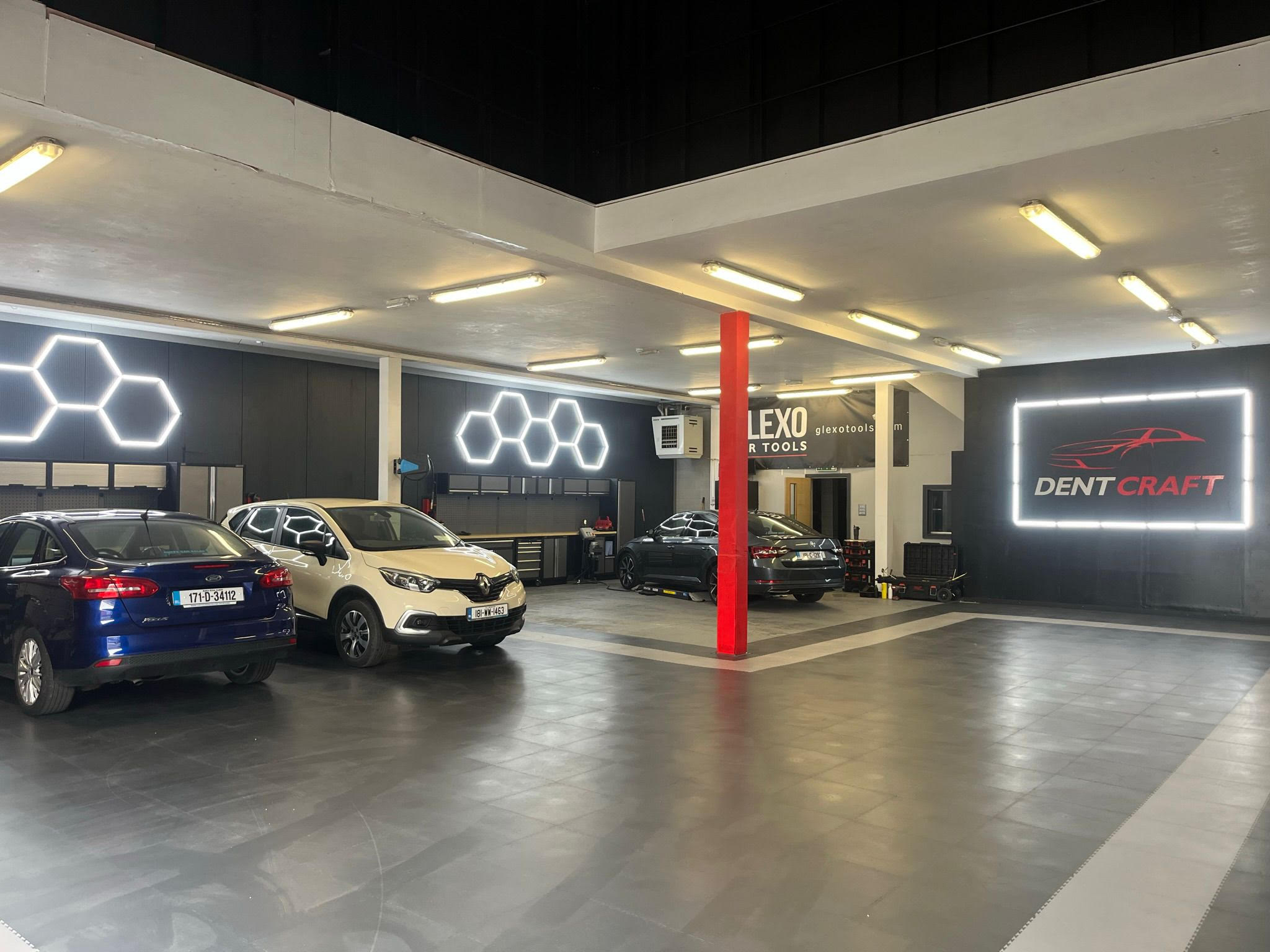 Professional Paintless Dent Repair